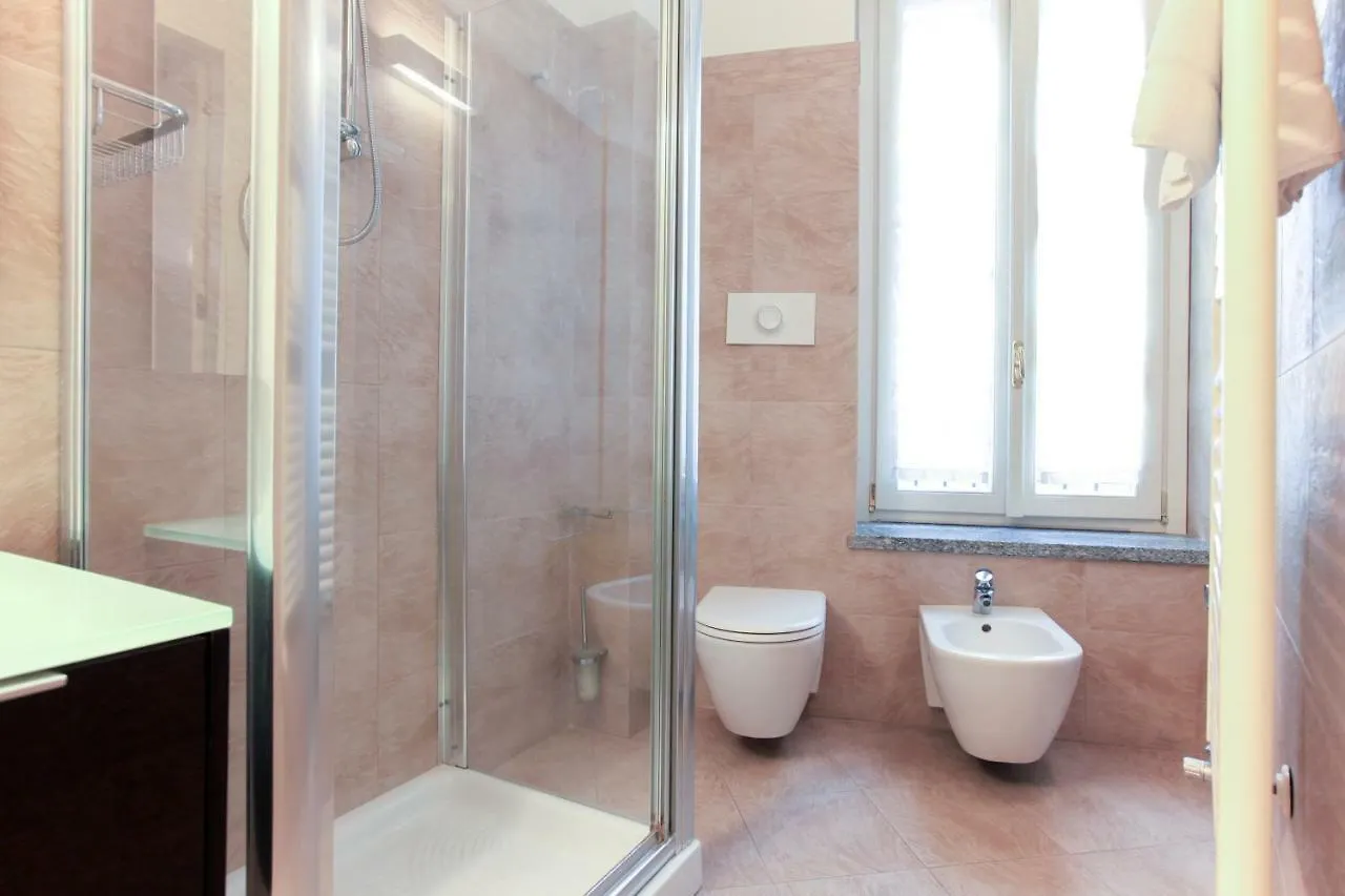 Hozyhome - Lovely Flat In Via Madonnina 23 Milan 0*,  Italy